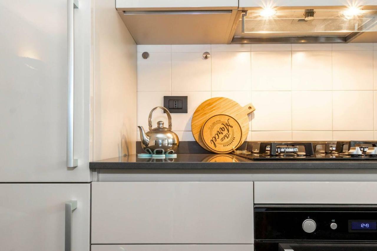 מילאנו Altido Apt For 4 With Terrace In A Quiet Residential Area מראה חיצוני תמונה